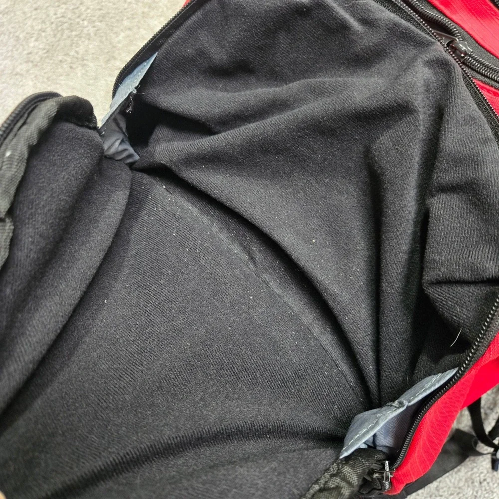 Nike Red Black Swoosh Backpack School Sports Gym Bag Ripstop Padded Straps